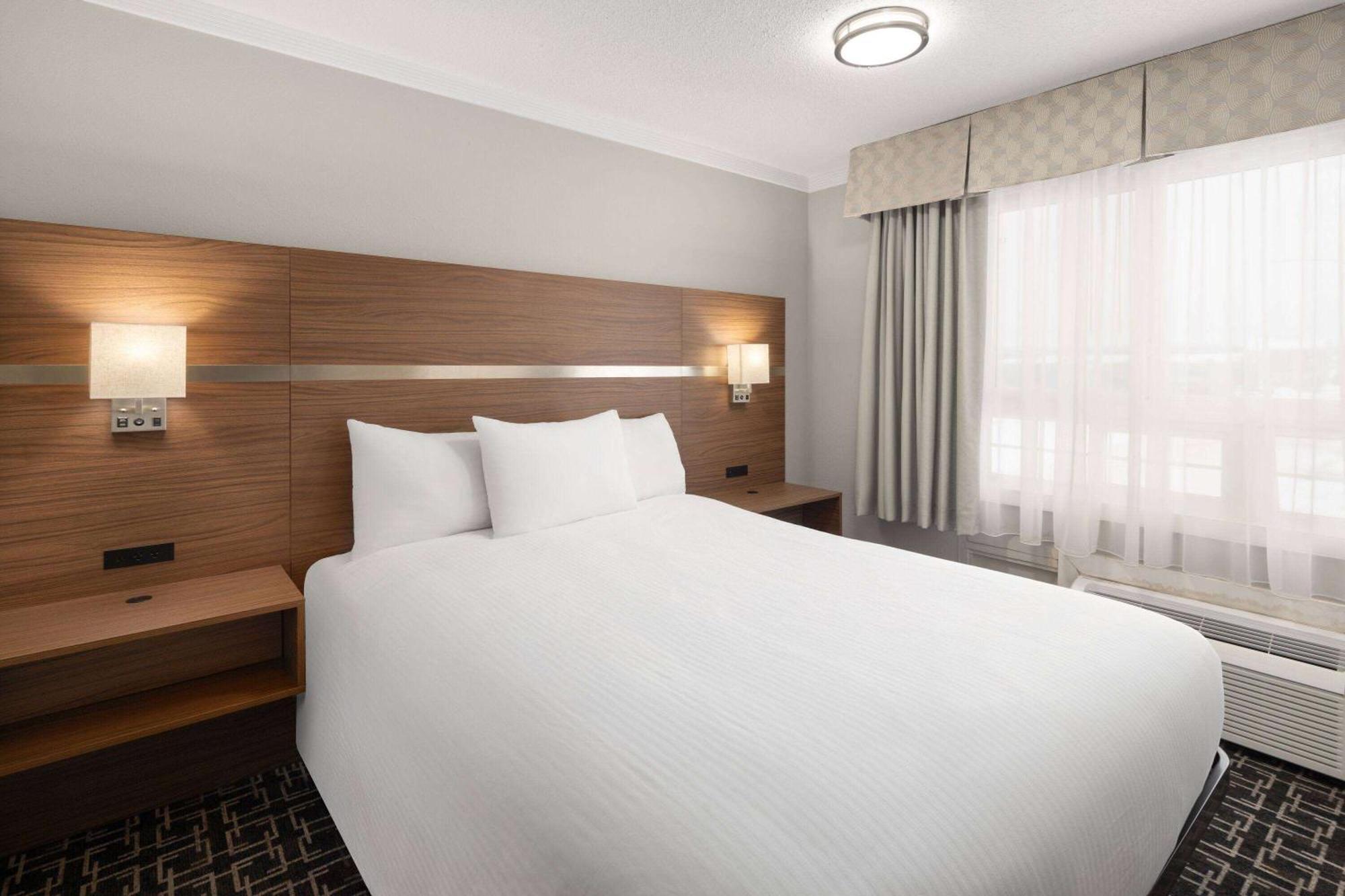 Baymont By Wyndham Edson Otel Dış mekan fotoğraf