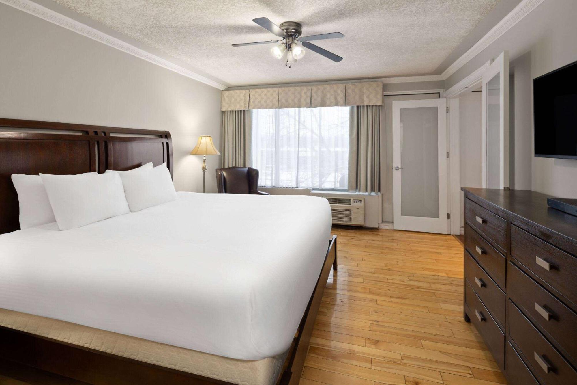 Baymont By Wyndham Edson Otel Dış mekan fotoğraf