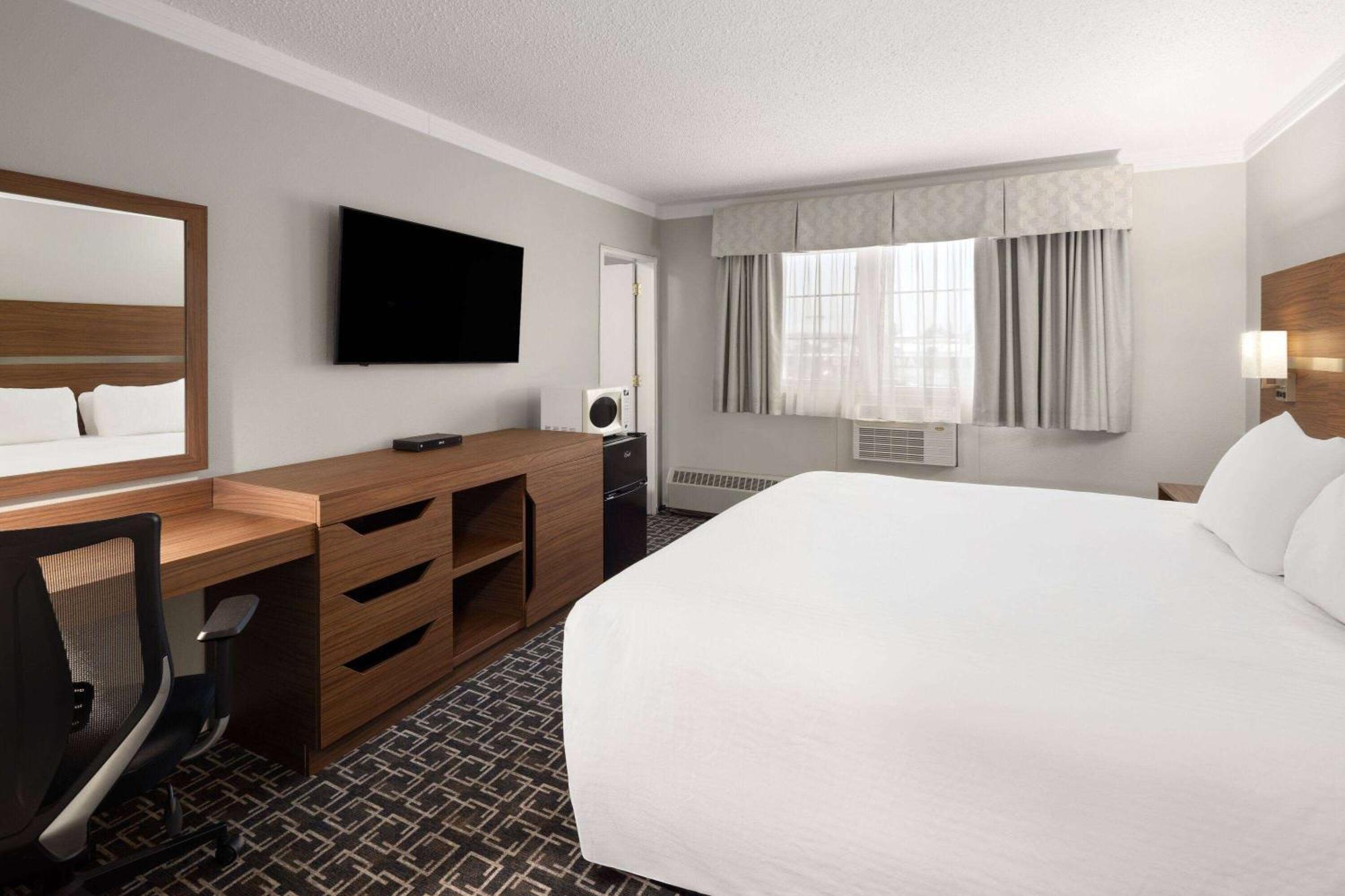 Baymont By Wyndham Edson Otel Dış mekan fotoğraf