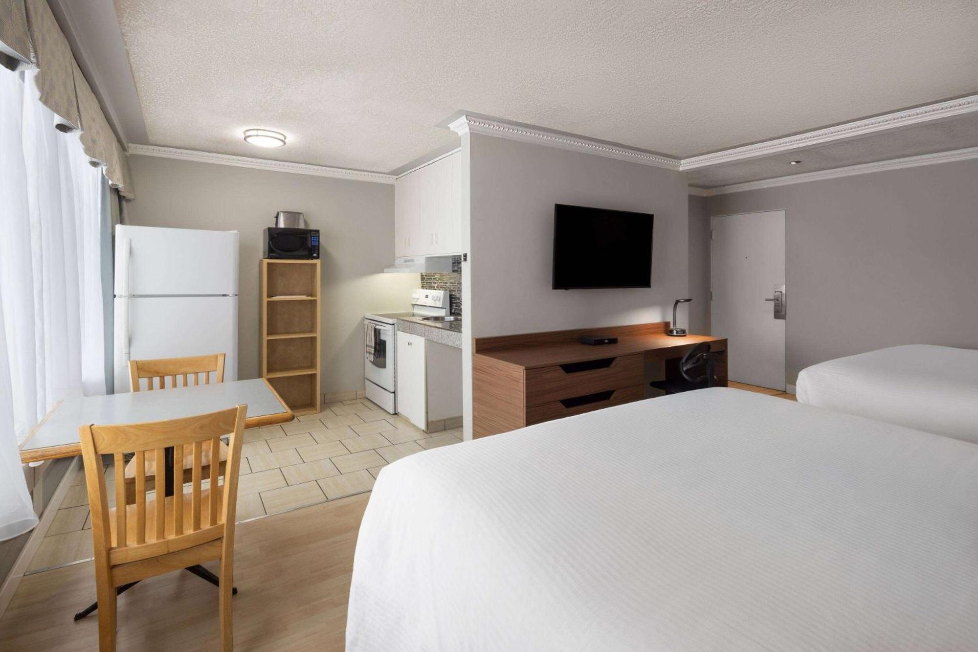 Baymont By Wyndham Edson Otel Dış mekan fotoğraf