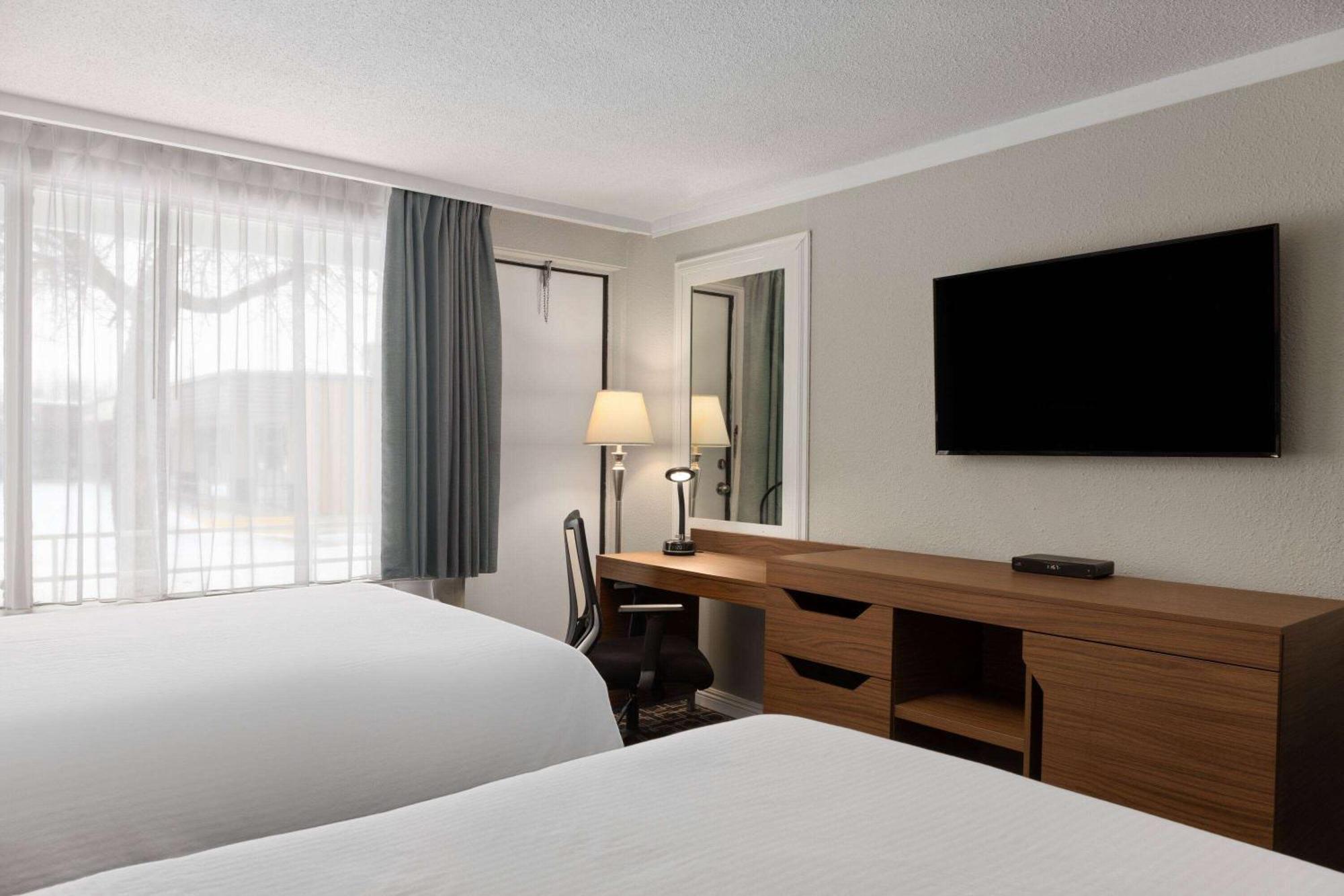 Baymont By Wyndham Edson Otel Dış mekan fotoğraf
