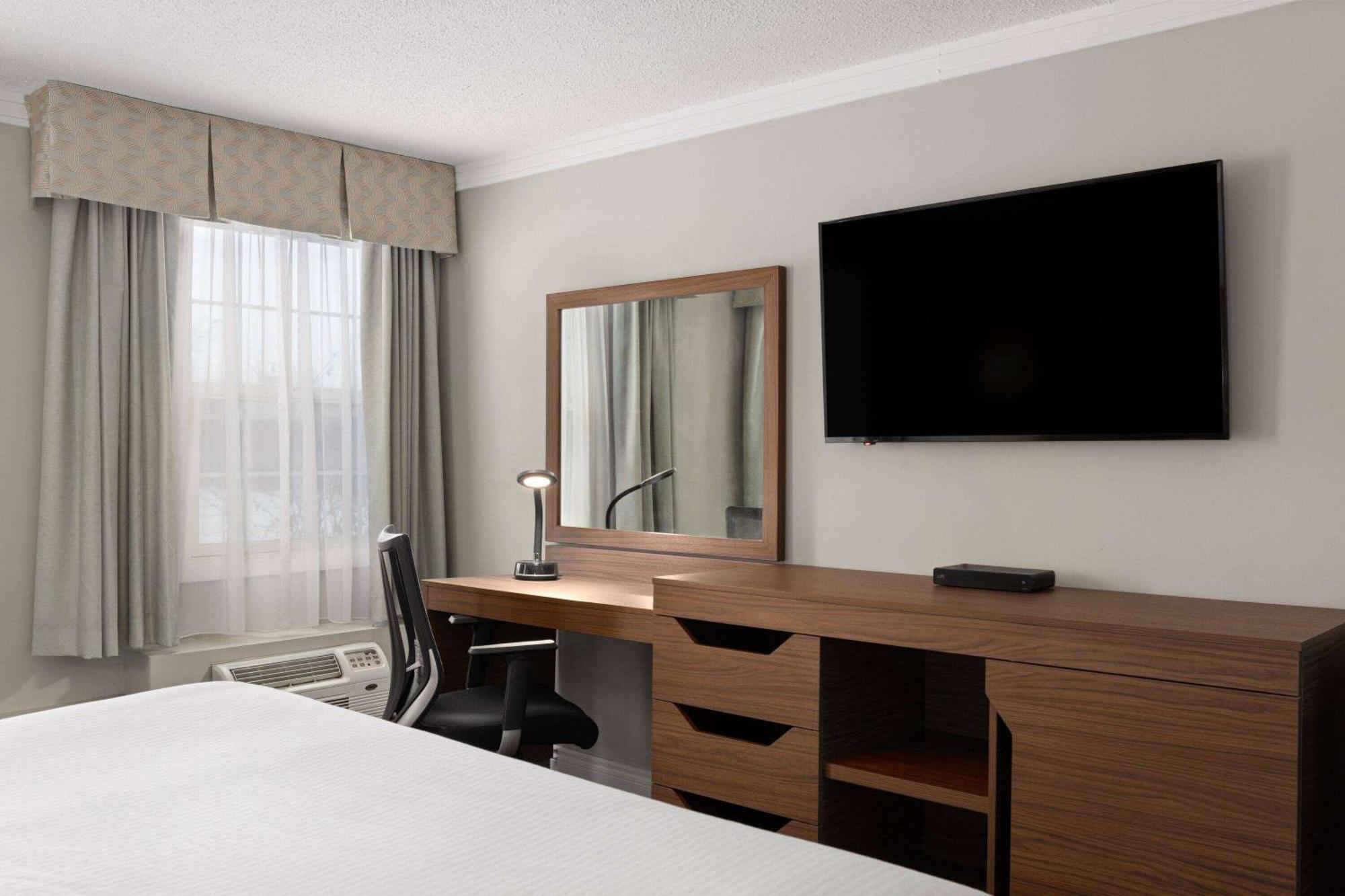 Baymont By Wyndham Edson Otel Dış mekan fotoğraf