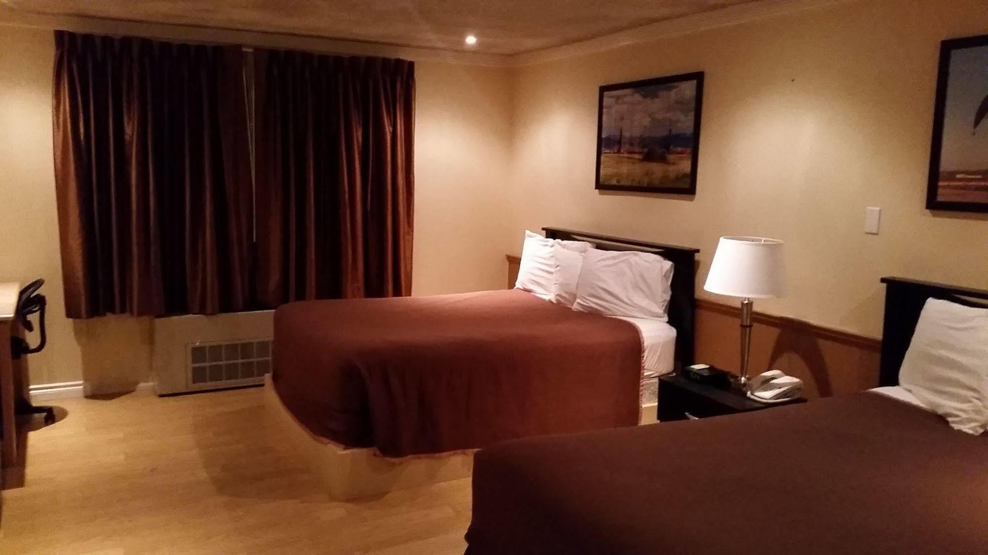 Baymont By Wyndham Edson Otel Dış mekan fotoğraf
